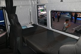 Stralis 载货车驾驶室                                               图片