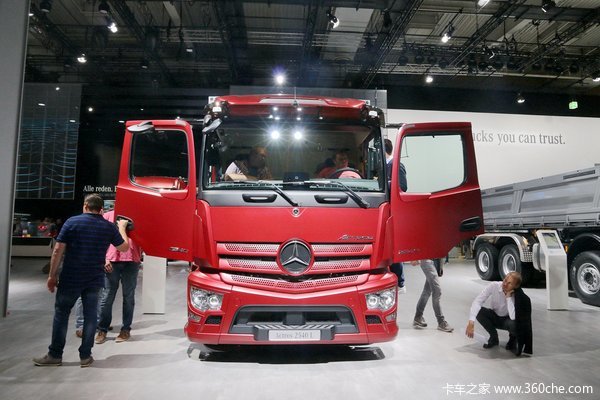 奔驰新Actros 载货车