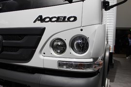 奔驰Accelo 载货车外观                                                图片