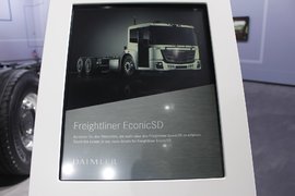 奔驰Econic 载货车底盘                                                图片