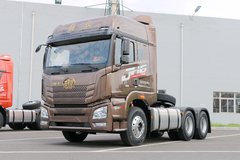 青岛解放 JH6重卡 400马力 6X4牵引车(褐色)(CA4250P26K15T1E5A80)