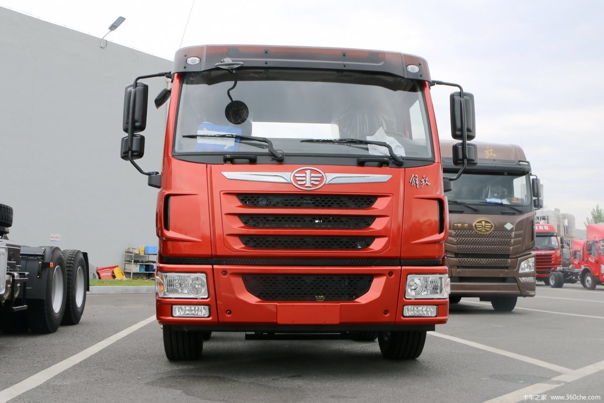 青岛解放 悍V2.0重卡 350马力 8X4 9.5米仓栅式载货车(国六)