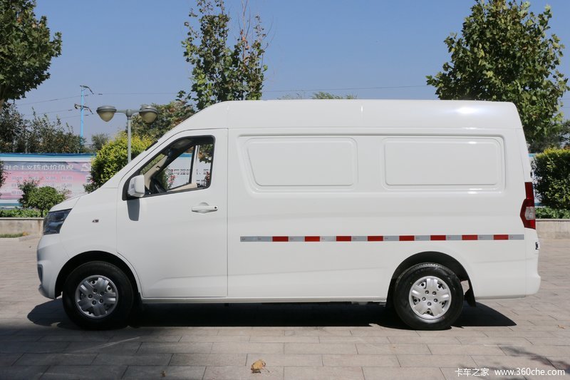 【图】长安轻型车 睿行em80 2018款 纯电动对开门高顶封闭货车_实拍