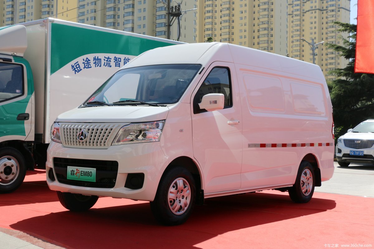 长安 睿行EM80 2022款 2.8T 2座 纯电动厢式运输车(背掀门)41.86kWh
