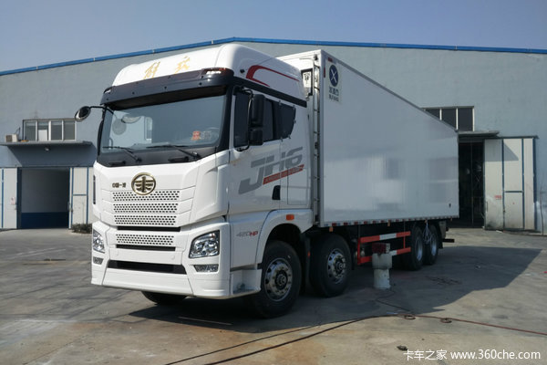 青岛解放 JH6重卡 420马力 8X4 9.4米冷藏车(冰凌方)
