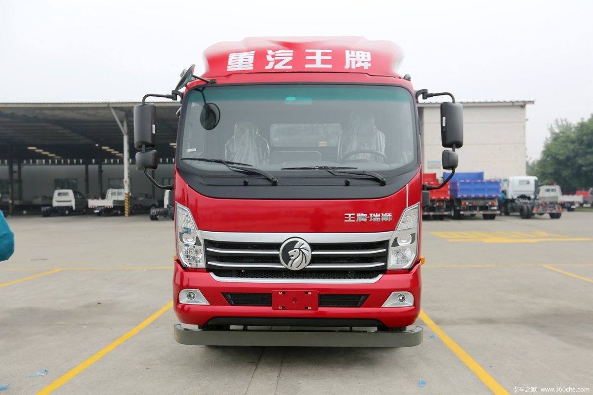中国重汽成都商用车 瑞狮 143马力 4.15米单排栏板轻卡