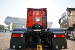 一汽解放 J7重卡 豪华型 550马力 6X4 AMT自动挡牵引车(火焰红)(CA4250P77K25T1E5)
