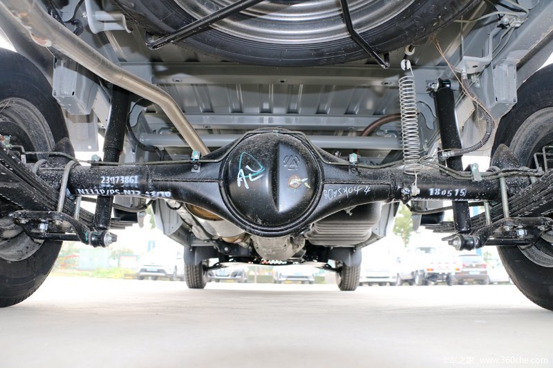 【图】五菱 之光1.2l 82马力 汽油 2.