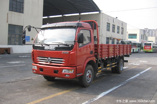 东风 康霸中卡 136马力 4X2 6.2米栏板载货车(EQ1090TZ12D5)