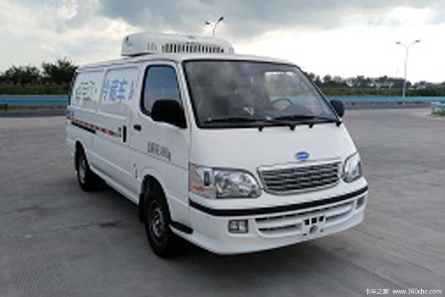 南京金龙 开沃D10 3.5T 5.2米纯电动冷藏车55.1kWh