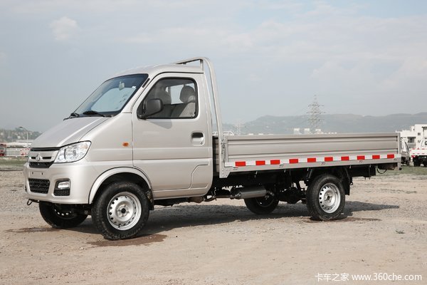 新豹mini载货车火热促销中 让利高达0.5万