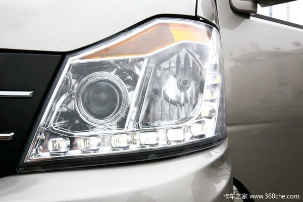 长安跨越V3封闭货车,5座热卖,直接上牌