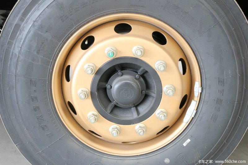 【图】一汽凌河 f200重卡 430马力 6x4 牵引车(cal4250c4gf4e5)_实拍