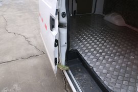 捷客K5 电动封闭厢货货箱图片