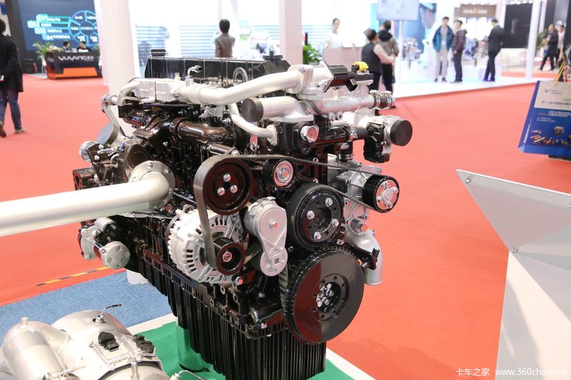 玉柴 ycs06系列 玉柴ycs06270-60 270马力 6.2l 国六 柴油发动机 外观