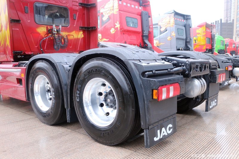 【图】江淮 格尔发v7重卡 540马力 6x4长头牵引车_实拍图片_689037