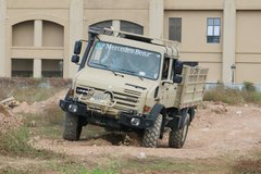 奔驰 乌尼莫克U4000 220马力 4X4越野救援车