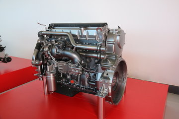 菲亚特C87 ENT 360马力 8.7L 国六 柴油发动机