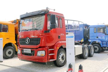 陕汽重卡 德龙新M3000 6X4纯电动牵引车234kWh