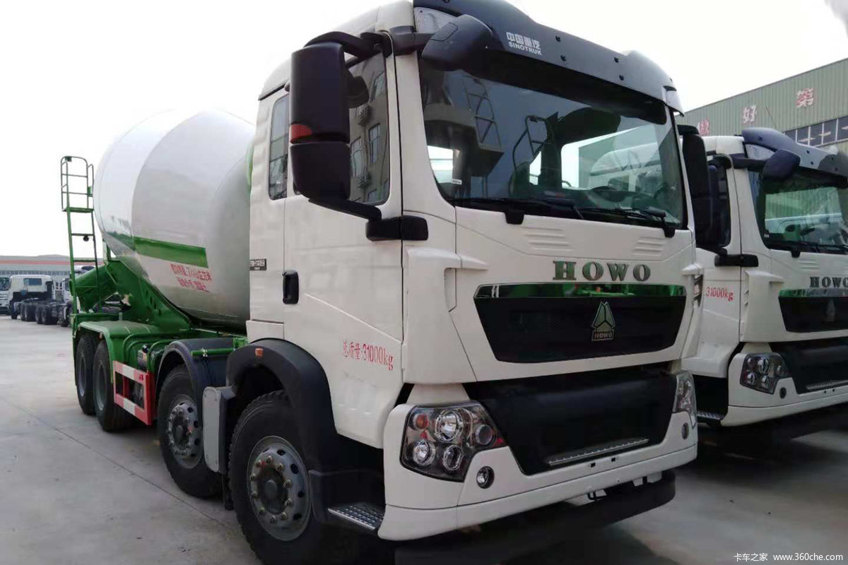 中国重汽 HOWO T5G 350马力 8X4 7.49方混凝土搅拌车(华专一牌)