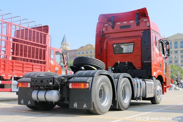 一汽解放牵引车560马力限时优惠1.2万