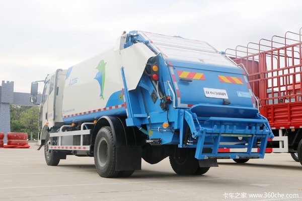 一汽解放国六排放垃圾运输车