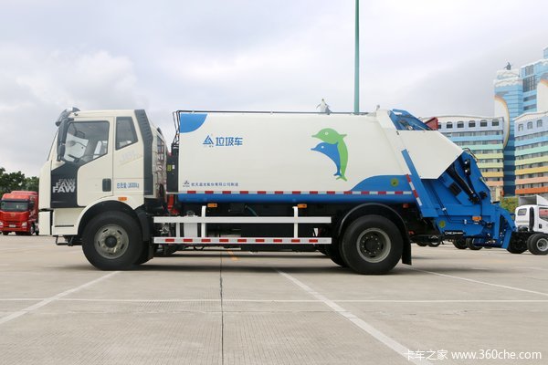 一汽解放国六排放垃圾运输车