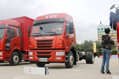 青岛解放 龙VH中卡 先锋版 220马力 4X2 6.75米栏板载货车(CA1189PK2L2E5A80)