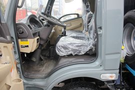 奥驰A系 垃圾运输车驾驶室                                               图片