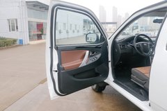 骐铃汽车 T5 PLUS 2018款 舒适版 2.8T柴油 109马力 两驱 加长轴距双排皮卡