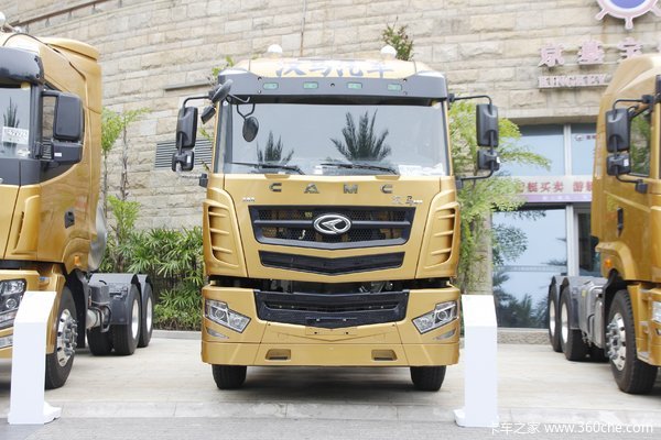华菱 汉马H7重卡 460马力 6X4牵引车(HN4250H46C4M5)