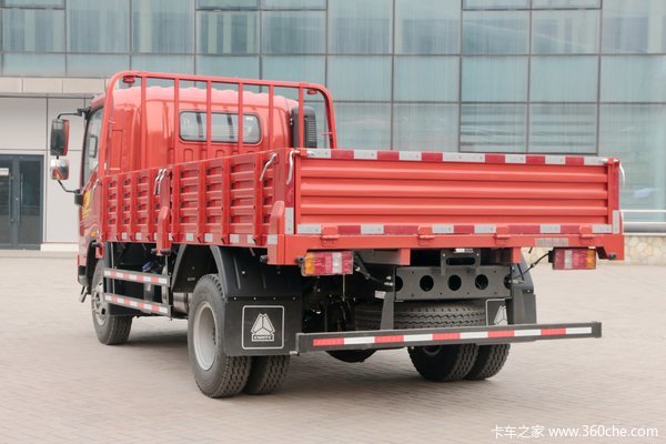 中国重汽HOWO 悍将 156马力 4.165米单排栏板轻卡底盘(ZZ1047G3315E145)
