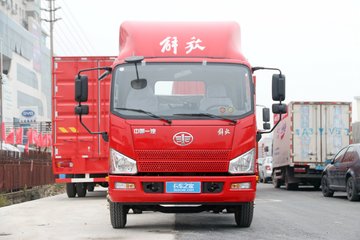 解放 J6F 130马力 3.78米排半厢式轻卡(CA5040XXYP40K56L2E5A84)