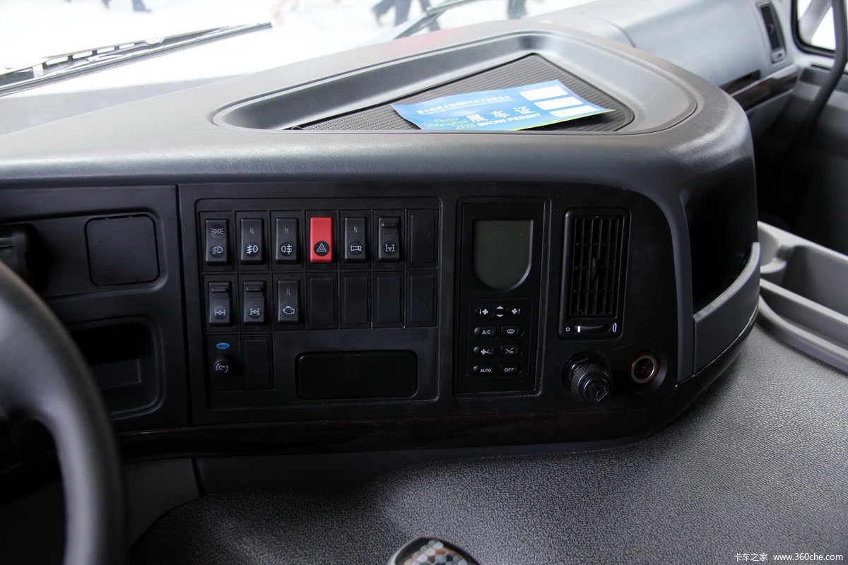 重汽豪沃(howo) howo-7 中国重汽 howo重卡 336马力 8x4 5.