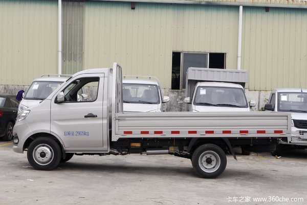 仅售4万元 长安跨越王X1载货车优惠促销