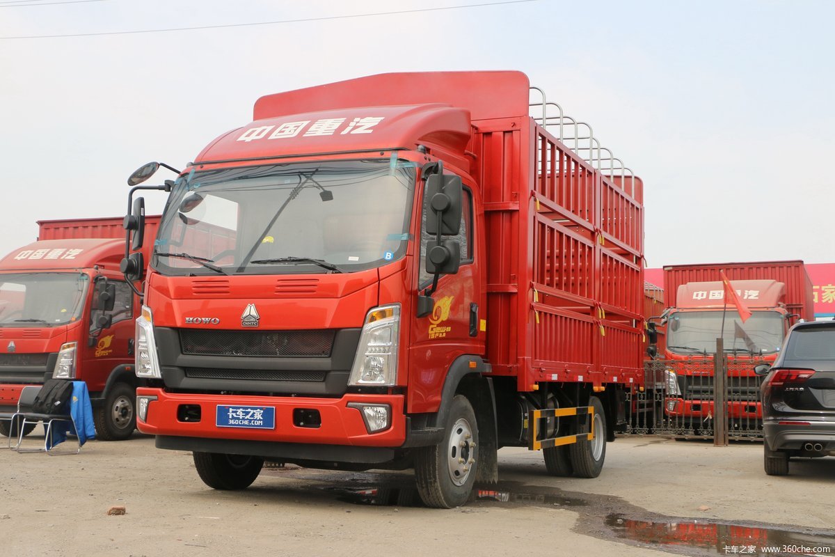 中国重汽HOWO 统帅 180马力 4.85米排半仓栅式载货车(8挡)