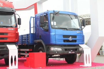 东风柳汽 乘龙中卡 140马力 4X2 5.7米栏板载货车(LZ1100LAL)