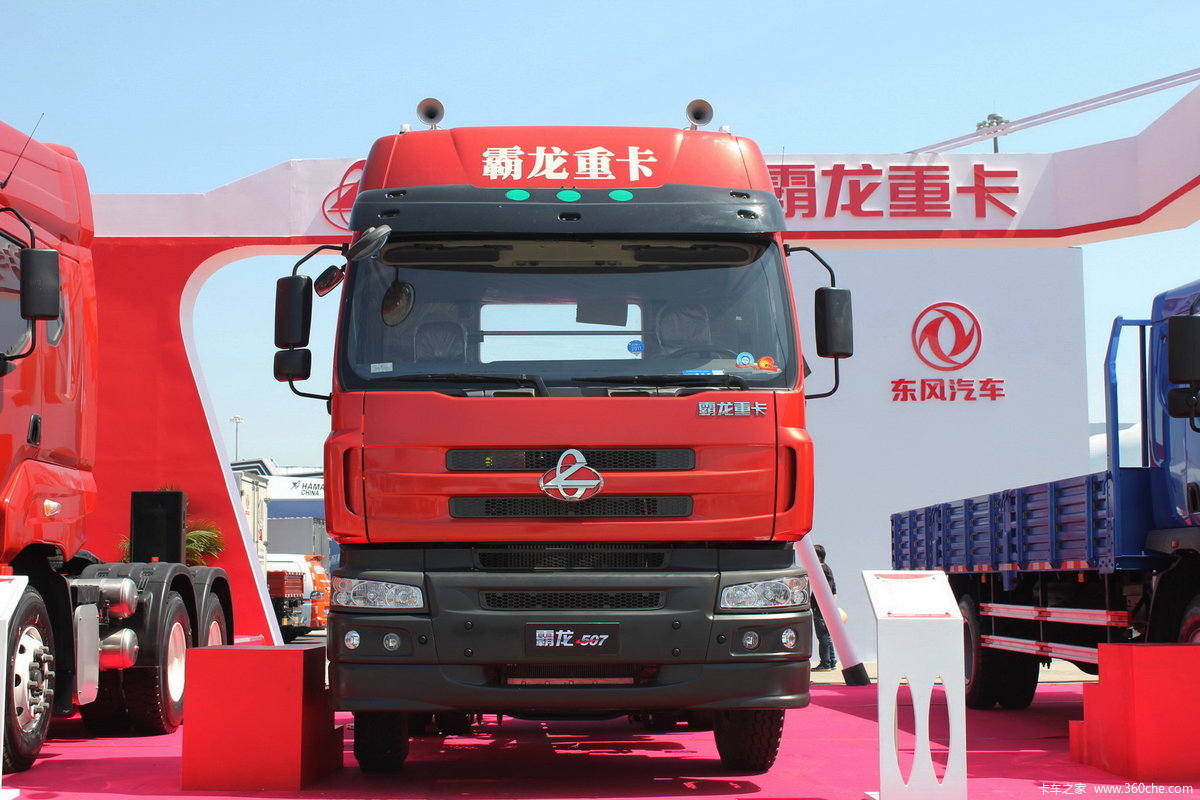 东风柳汽 霸龙507重卡 340马力 6x4 牵引车
