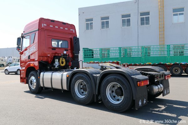 高顶双卧铺、超大空间、舒适、节油、动力强劲，JH6 400潍柴