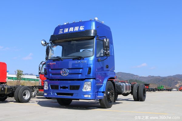 钜惠2万,三环昊龙前四后四轻量化物流车热销中_十堰桂枝汽车优惠促销