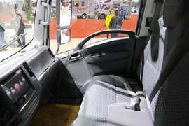 五十铃NLR 载货车驾驶室                                               图片