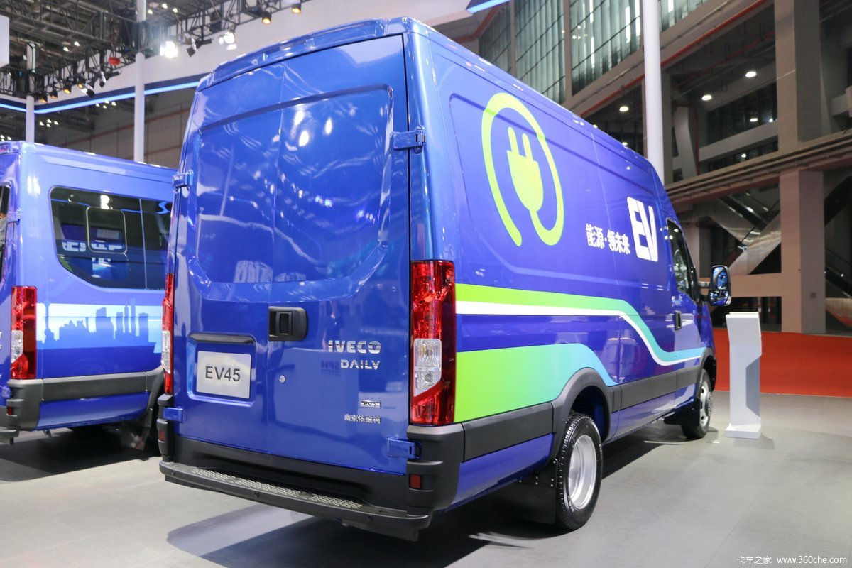 iveco货车报价图片