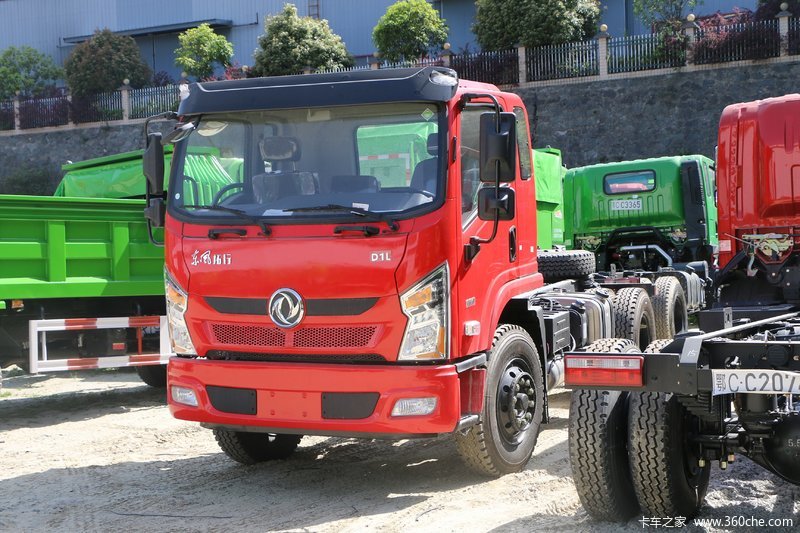 【图】东风新疆 拓行d1 160马力 4x2载货车底盘(eq1180gd5dj1)_实拍