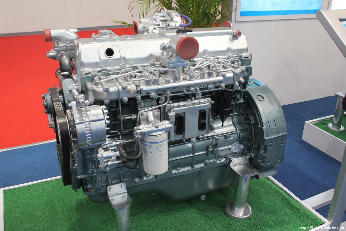 玉柴YC6A220-20 220马力 7.25L 国二 柴油发动机