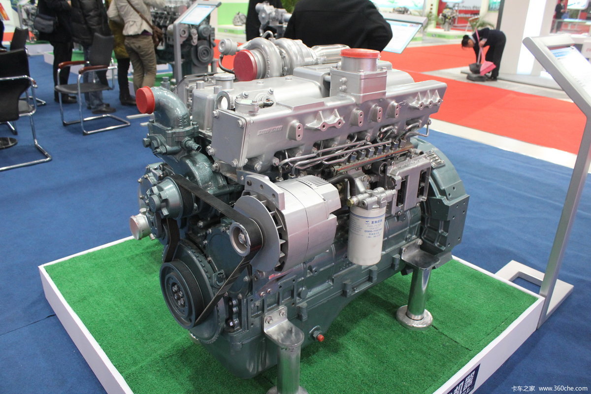 玉柴YC6L330-33 330马力 8.4L 国三 柴油发动机