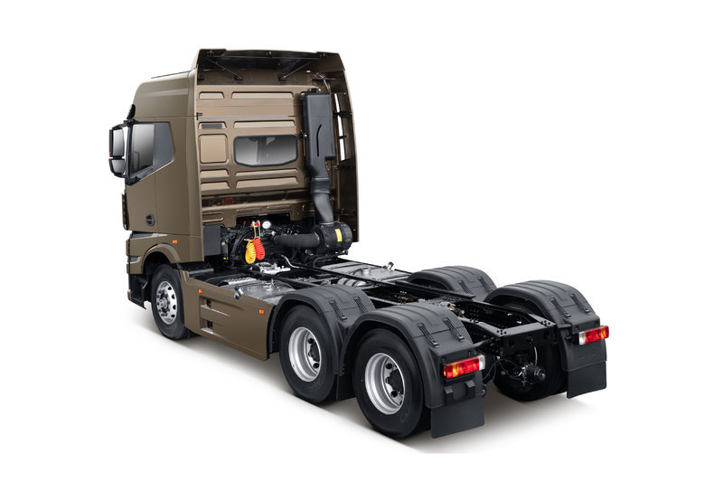 【图】吉利远程 m100重卡 430马力 6x4甲醇新能源牵引车_实拍图片