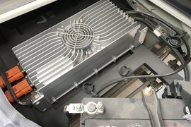 V6 电动封闭厢货底盘图片