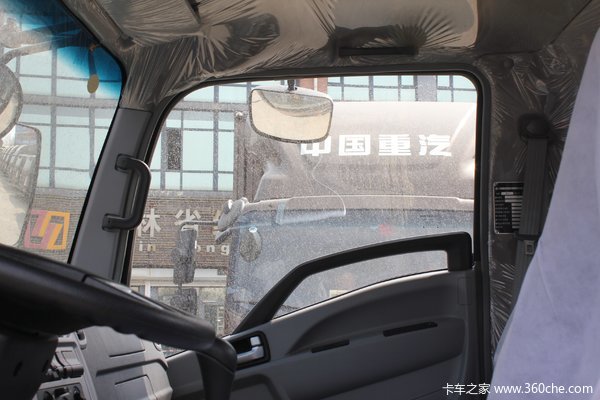 宁夏军成达购重汽HOWO轻卡车送交强险，支持零首付购车