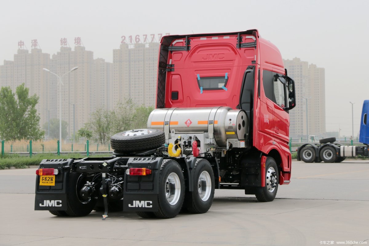 【图】江铃重汽 威龙hv5重卡 460马力 6x4 lng牵引车(国六)_实拍图片