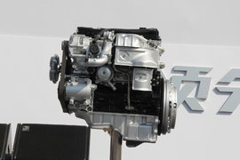 ZD30系列 发动机外观                                                图片